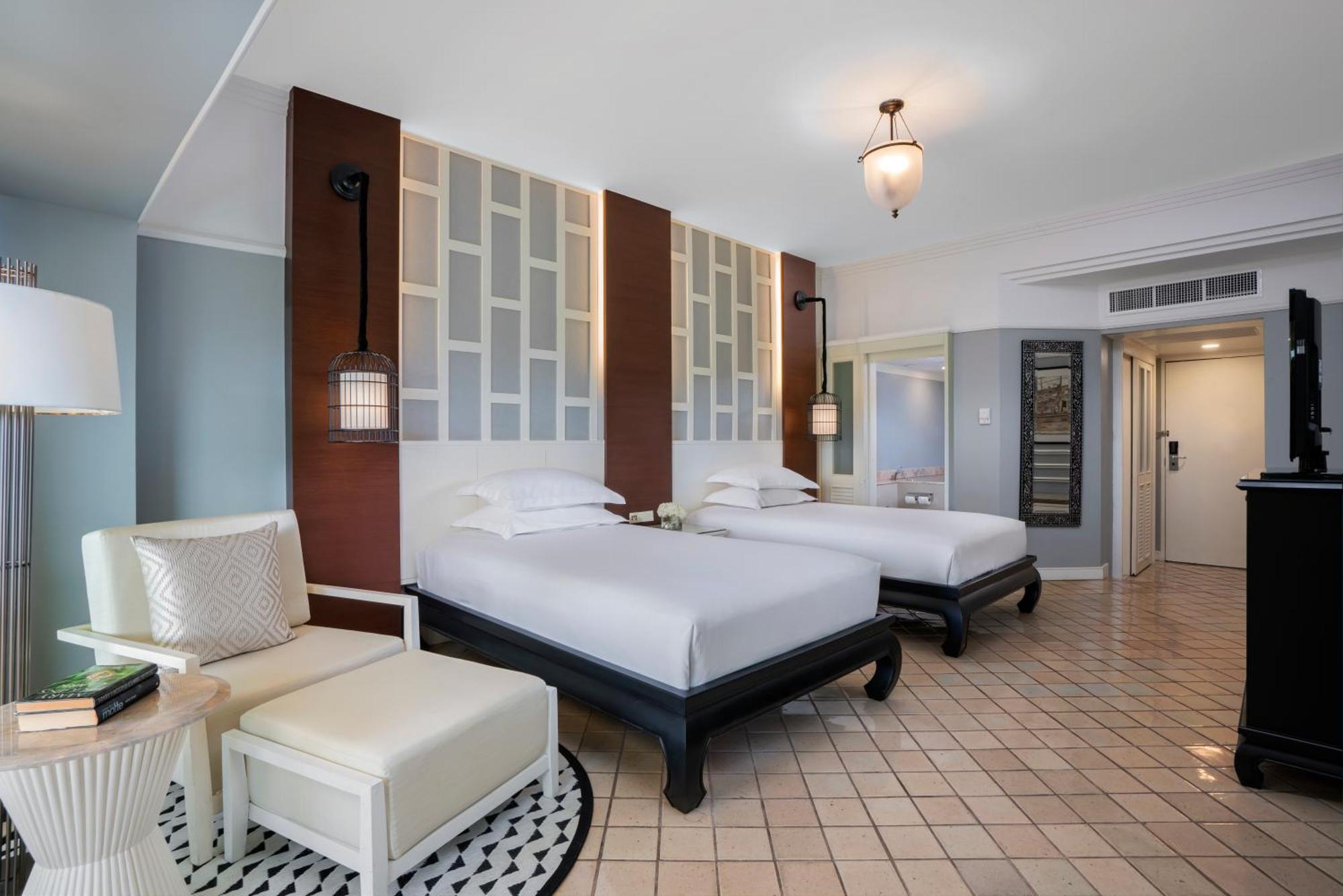Pullman Phuket Karon Beach Resort Esterno foto Deluxe Room