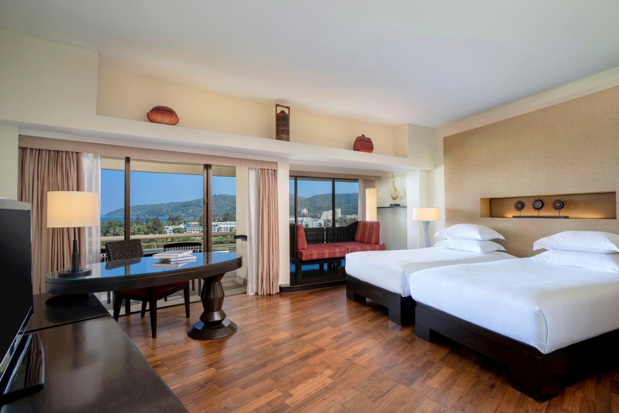 Pullman Phuket Karon Beach Resort Esterno foto Deluxe Room