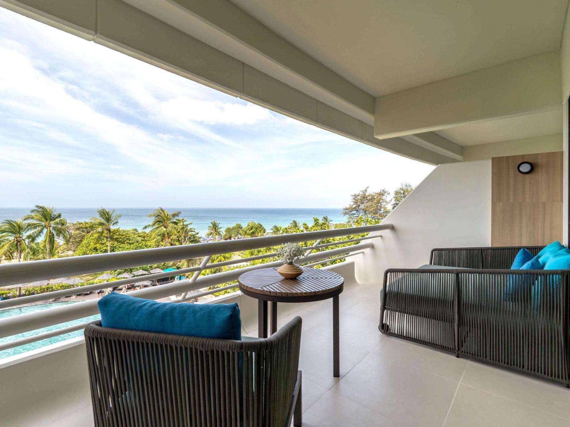 Pullman Phuket Karon Beach Resort Esterno foto Deluxe Ocean View